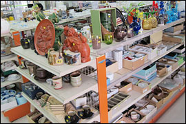 写真:なんでも屋店舗内を写真でご紹介